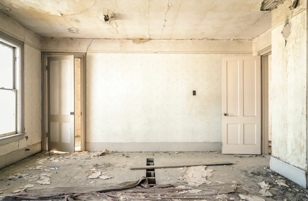 Waste disposal crew managing a cleanout project in Mine Hill